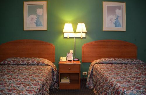 Terrell Heights Hotel | Stay Express Inn Near Ft. Sam Houston