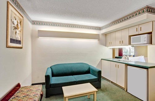 Union City Hotel | Stay Express Inn & Suites Atlanta