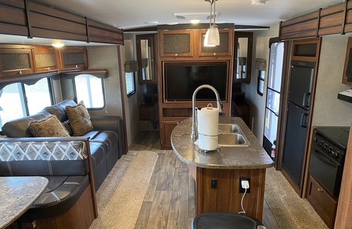 Otto House | Stay in an RV!