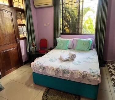 Dar es Salaam Cabin | Stay In Style Lodge