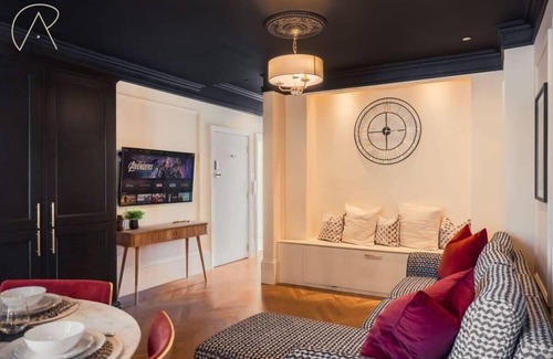 Windsor City Centre Apartment | Stay in Style Opposite Windsor Castle| Parking