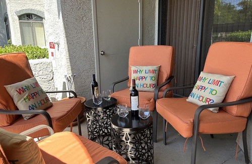 North Scottsdale Condo | Stay in Style Scottsdale 1st Floor Condo! 8 minutes to Good Eats & Mayo Clinic