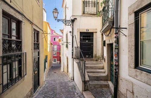 Santo Estevao Apartment | Stay in the heart of Alfama! | Cozy Apartment