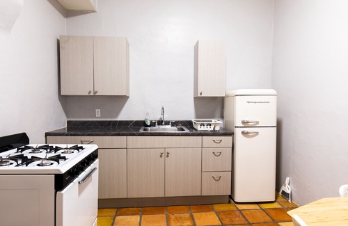 Iron Horse House | Stay in the heart of Downtown Tucson! Steps to 4th Ave and Congress.