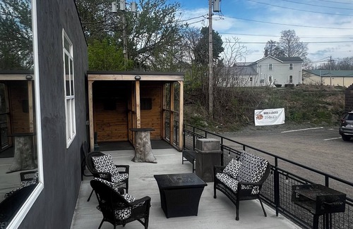 Penn Yan House | Stay in the Heart of Penn Yan: Center of the Village