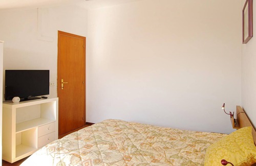 Porto San Giorgio Apartment | Stay in this cozy apartment with balcony and just 250 meters from the beaches of Porto Sangiorgio.