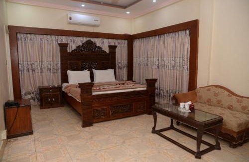 PECHS House | Stay Inn Guest House