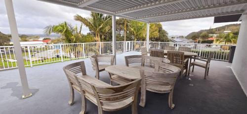 Russell Apartment | Stay n Play n Russell