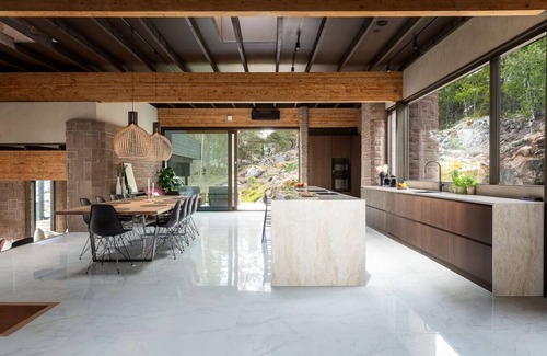 Roola House | Stay North - Hoffren