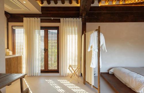 Gyeongju Bed & Breakfast | Stay O'on