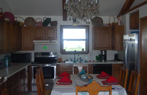Harper House | Stay on a ranch in the Texas Hill Country relax and visit nearby wine country!