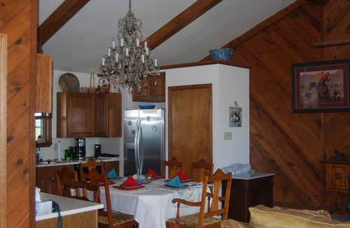 Harper House | Stay on a ranch in the Texas Hill Country relax and visit nearby wine country!