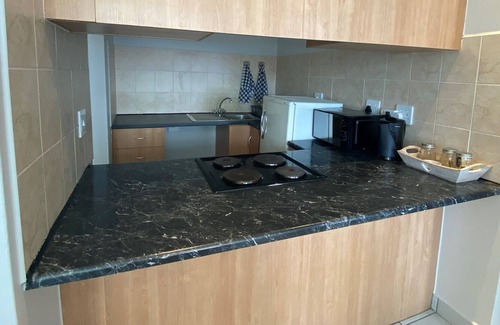 Paarl Apartment | Stay on Main, In the Heart of Paarl!