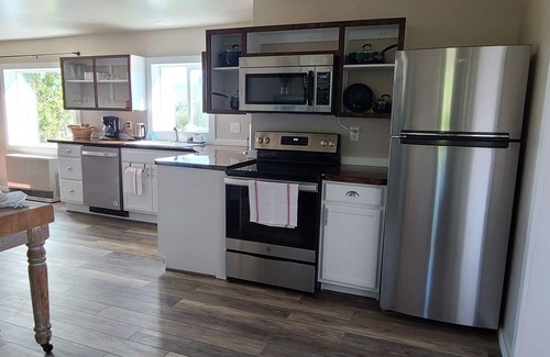 Salmon House | Stay on the ranch in beautiful ranch house