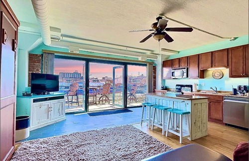 Sandusky Condo | Stay On The Water! Spectacular View Cedar Point! Downtown Walk to Ferry Restaurants Bars