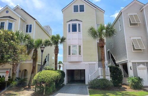 Isle of Palms House | Stay @ Pavilion Paradise on Isle of Palms