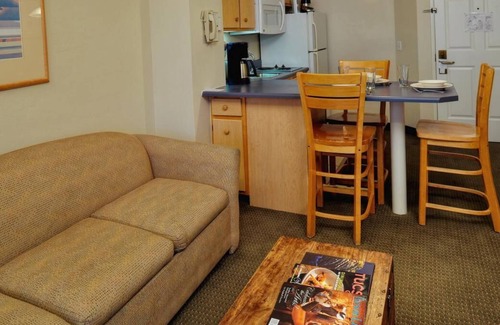 Palo Verde House | Stay & Play:2 Family Friendly Units! Free Parking, Onsite Pool & Outdoor Hot Tub