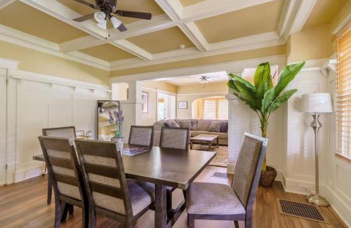 Richmond House | Stay Portland - Heart of Portland! Newly Remodeled, 99 Walk Score