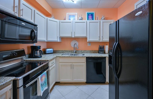 Pensacola Beach Condo | Stay Sans Souci on the beach! Gated property located on Pensacola Beach 😎