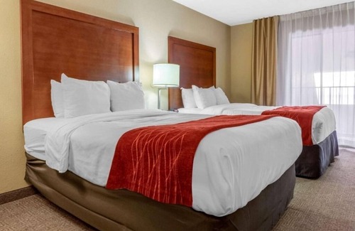 Albuquerque Hotel | Stay Steps from the Airport with Easy Access to UNM and Downtown ABQ - 2 Units