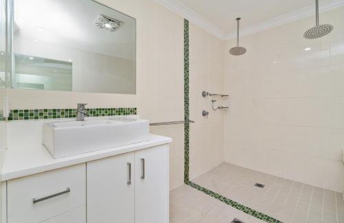 Temora Apartment | Stay Temora - Central Townhouse 290A