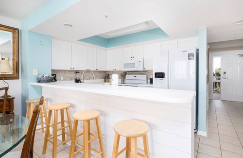 Folly Beach Condo | Stay @ The Graceful Egret on Folly Beach