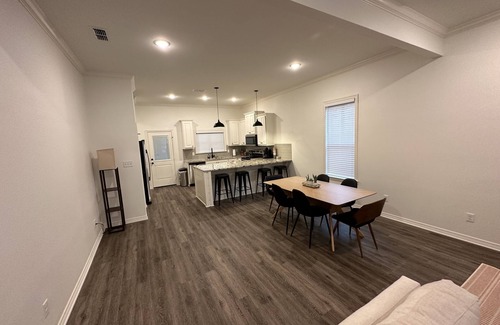 Tyler House | Stay Tyler @Royal Hills