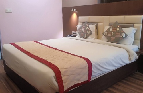 Agra Bed & Breakfast | Stay walk in distance from Taj Mahal