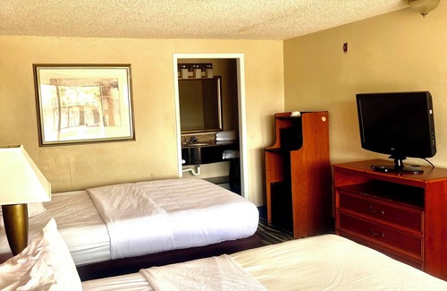 Frenchtown Township Hotel | Stay-Well Inn
