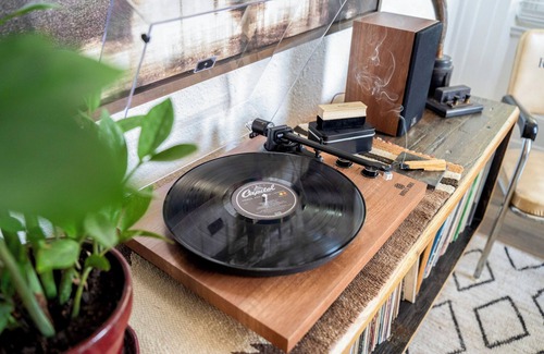 Le Claire House | Stay Where History Has a Heartbeat - Mike Wolfe's Two Lanes Guesthouse