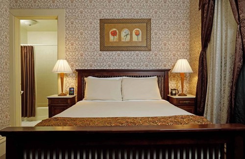 Central Business District Bed & Breakfast | Stay with us and you'll see why we are ranked #1 lodging in Kalamazoo, MI.