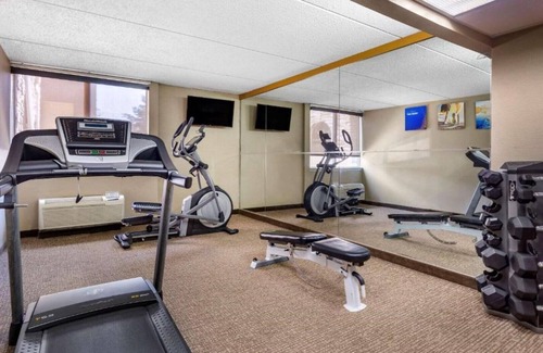 Edison House | Stay with us on your next trip to Edison
