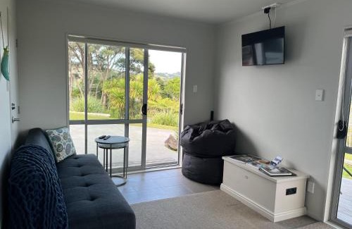 Raglan House | STAY WITH US RAGLAN - Studio