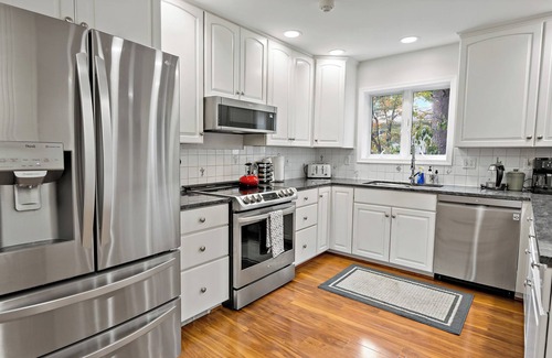 McLean House | Stay,Work,Thrive on the premier House, Entire home in McLean