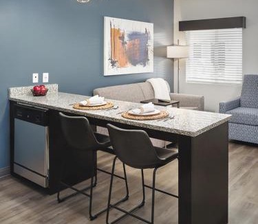 College Station Hotel | stayAPT Suites College Station