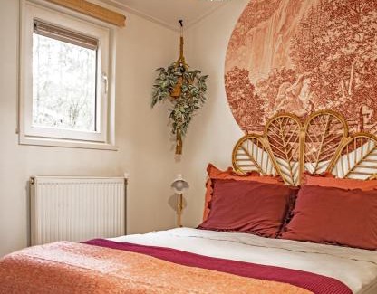 Municipality of Epe House | StayatSas Tiny House Sam in de bossen op de Veluwe!