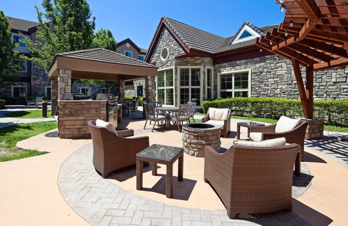 Fairfield Condo | Staybridge King Suite. Pool & Hot Tub. Free Breakfast. Visit a Nearby Winery!