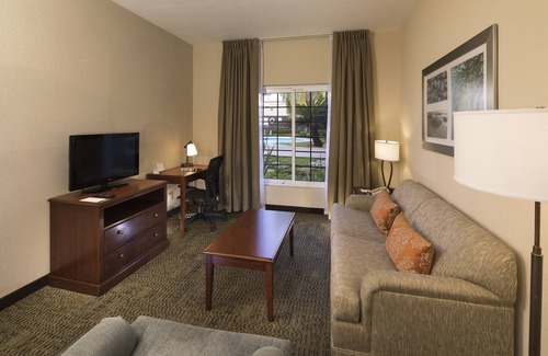 San Pedro Garza Garcia Hotel | Staybridge Suites Monterrey - San Pedro by IHG