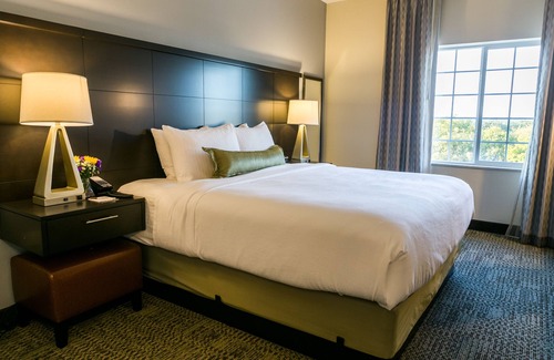 McNeil Hotel | Staybridge Suites Austin North - Parmer Lane by IHG