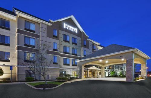 Columbia Hotel | Staybridge Suites Columbia-Highway 63 & I-70 by IHG