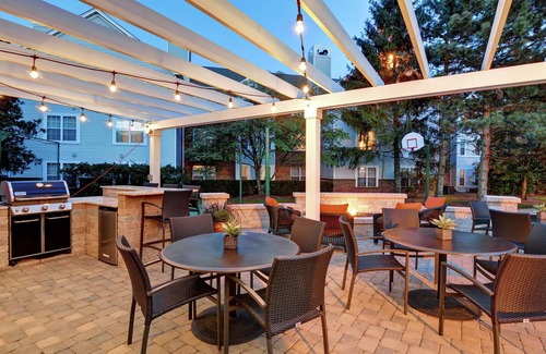 Crosswoods Hotel | Staybridge Suites Columbus - Worthington, an IHG Hotel