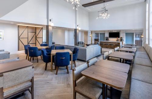 Glendale Hotel | Staybridge Suites Denver - Cherry Creek by IHG