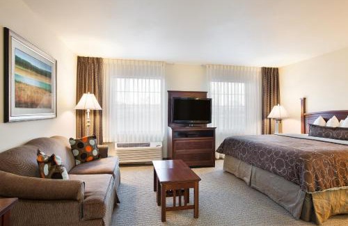 Biggs Field Hotel | Staybridge Suites El Paso Airport by IHG