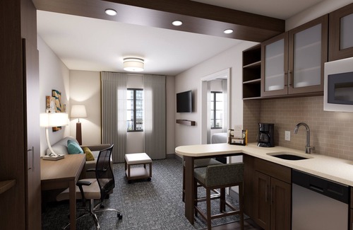 Irvine Business Complex Hotel | Staybridge Suites Irvine-John Wayne Airport by IHG