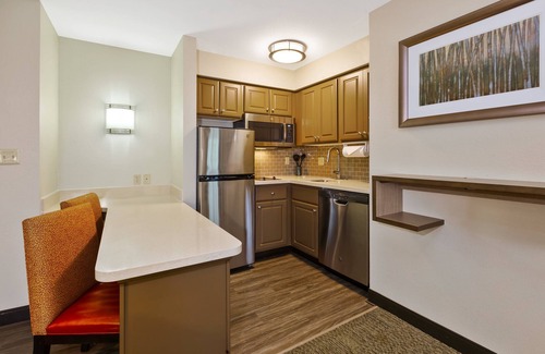 Kalamazoo Hotel | Staybridge Suites Kalamazoo by IHG