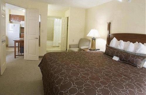 Independence Hotel | Staybridge Suites - Kansas City-Independence by IHG