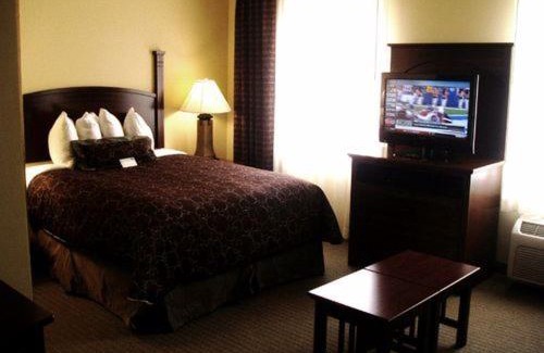 Independence Hotel | Staybridge Suites - Kansas City-Independence by IHG