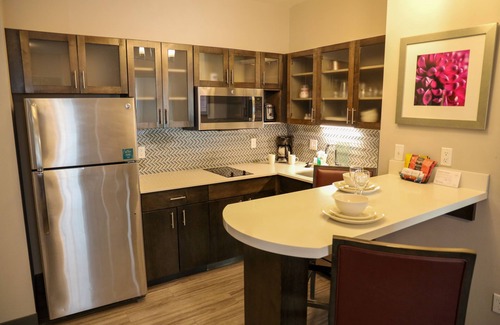 Lake Charles Hotel | Staybridge Suites Lake Charles by IHG