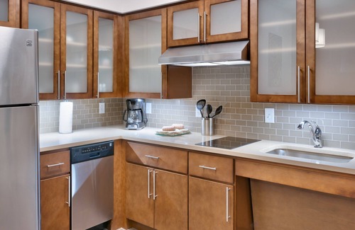 Lehi Hotel | Staybridge Suites Lehi - Traverse Ridge Center by IHG