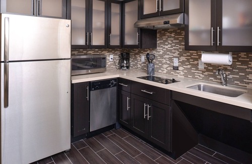 Merrillville Hotel | Staybridge Suites Merrillville by IHG